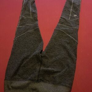 ALO Yoga Dark Gray Performance Leggings